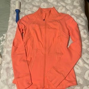 Lululemon RASPBERRY CREAM DEFINE JACKET. Size 6. Worn once!!!
